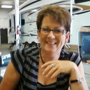 Meet your Posher, Rhonda